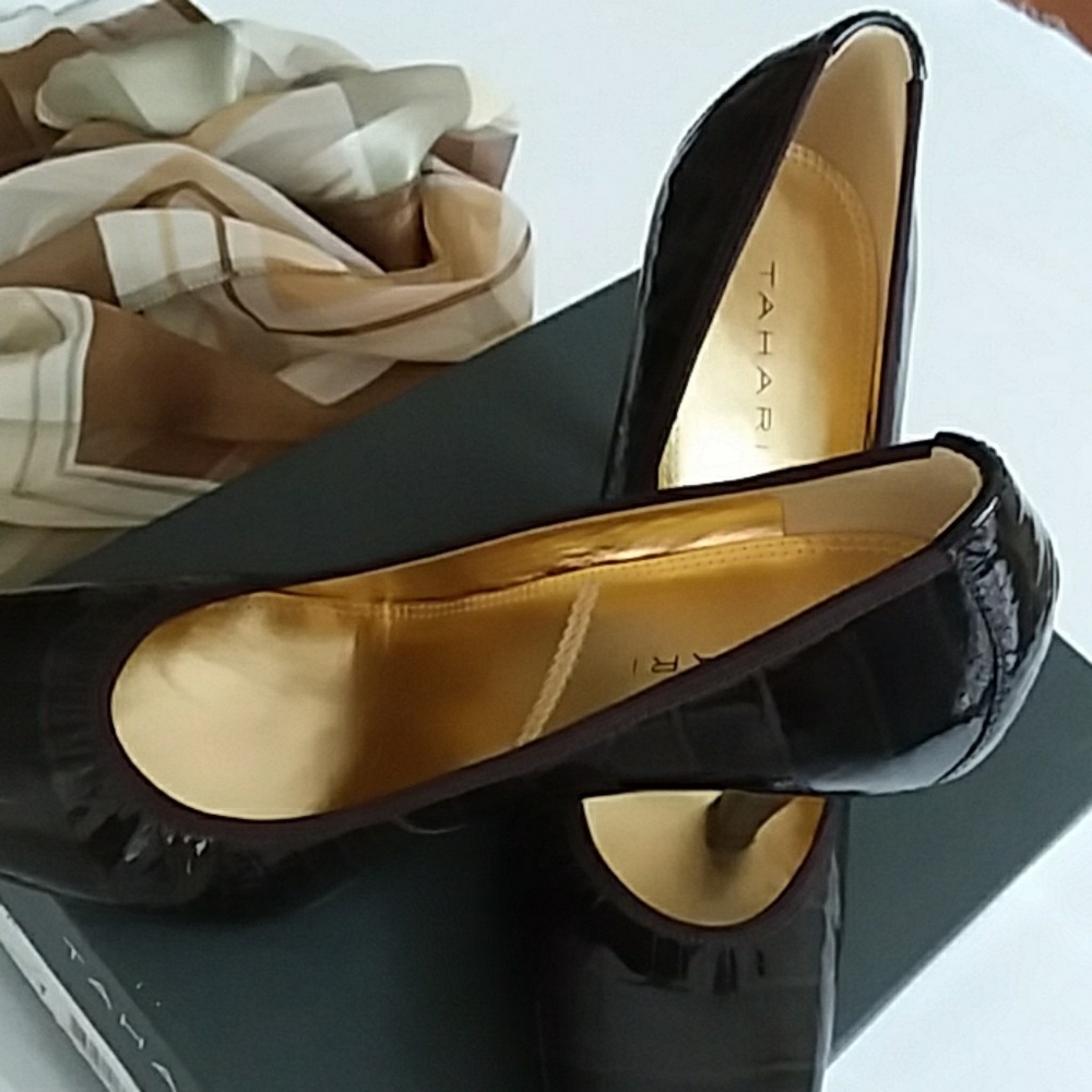 TAHARI SHOES